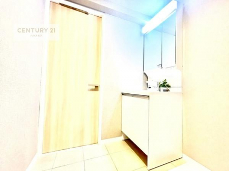 ���ʑ�E���ʏ��@�O�ʋ��d�l�̐��ʏ��́A�g�����Ȃ݂����₷������I���͎��[�ɂȂ��Ă��܂��B�h���C���[�₨���ϓ����Еt������̂Ő��ʑ������X�b�L���ƌ����邱�Ƃ��o���܂��I