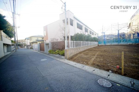 ���̑����n�@�O�ʓ��H��4.9���I�z����ǍD�ȗ��n�ł��B
