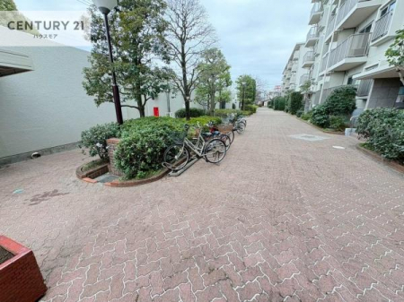 ���̑��@�~�n���ɂ͒뉀����B�΂̂��闎���������Z���ŁA���X�̕�炵�ɖ������v���X���Ă���܂��B