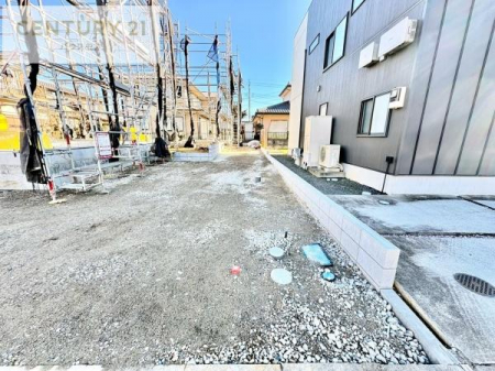 ���ԏ�@���ԃX�y�[�X��2�䕪����܂��I�Z�J���h�J�[�͂������A�o�C�N�⎩�]�ԂȂǂ��u���ꏊ�ɍ���܂���B