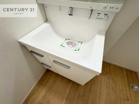 ���ʑ�E���ʏ��@�[�����ʑ�{�E���́A�������˂ɂ����̂ł�����ꂪ�y�X�I���������ۂĂ܂��I
�L���C�Ȑ��ʏ��Ŏ��������̃��`�x�[�V�������オ��܂��ˁI