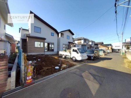 ���̑����n�@�O�ʓ��H��4���I�z����ǍD�ȗ��n�ł��B
�Ԍɓ��ꂪ���ȕ������S�ł��ˁB