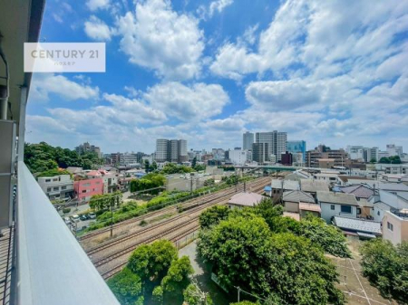 �Z�˂���̒��]�ʐ^�@������������Z��X�A���͂ɂ͍����������Ȃ��A�΂������󂪍L���J����������܂��I
�z�����傫���Ղ��邱�Ƃ�����܂���B�C�����̗ǂ������ʂ蔲����X���݂ł��B