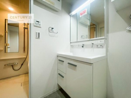 ���ʑ�E���ʏ��@�O�ʋ��d�l�̐��ʏ��́A�g�����Ȃ݂����₷������I���͎��[�ɂȂ��Ă��܂��B�h���C���[�₨���ϓ����Еt������̂Ő��ʑ������X�b�L���ƌ����邱�Ƃ��o���܂��I