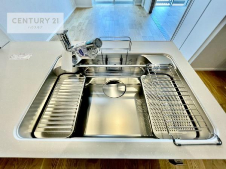 �L�b�`���@���C�h�ȃV���N�ł��ˁI�������˂ɂ������������₷���Ǝ����y�X�d�l�̃V�X�e���L�b�`���ł��I
�f�U�C�����Ƌ@�\�������˂��L�b�`���Ő�����������܂��ˁI