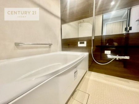 �����@�������������l�̕��͋C�̃o�X���[���́A�����o�Ă��ăo�X�^�C�����[���I
���d���撣���Ă��邲�J���ɂ��D�݂̓����̓����܂����āA�y����ł݂Ă͂������ł��傤���H