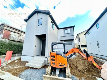 ���ԏ�@���ԃX�y�[�X��2�䕪����܂��I�Z�J���h�J�[�͂������A�o�C�N�⎩�]�ԂȂǂ��u���ꏊ�ɍ���܂���B
