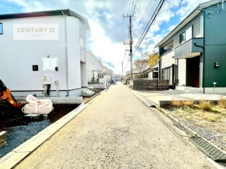 ���̑����n�@�O�ʓ��H��4���~4���I�z����ǍD�ȗ��n�ł��B
�Ԍɓ��ꂪ���ȕ������S�ł��ˁB