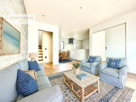 ���r���O�@�Ƌ��CG�p�[�X�ł��B�D�����z���܂肪���r���O����ł���ċ��S�n�̗ǂ���Ԃ����o���Ă���܂��I
���났�̎��Ԃ��߂����܂��I