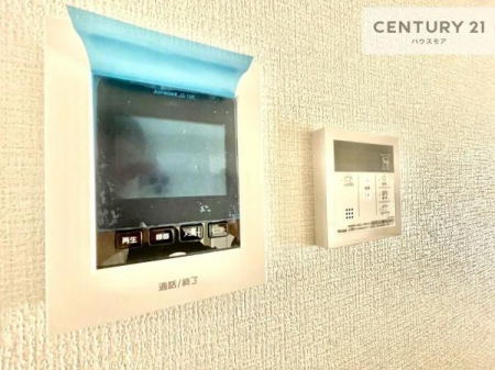 ���̑����ρ@TV���j�^�[�t���C���^�[�z���ł��q�l�̂�����Ԓ��Ȃǂ����S�ł��ˁB
�{�^���ЂƂł����C�̏������ƂƂ̂��I�I�[�g�o�X���B