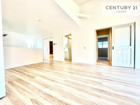 ���r���O�@�L�X�_�C�j���O�X�y�[�X�I������肨�H���B�΂��������y�������Ԃ��߂����܂��B���X�̔���������܂��I