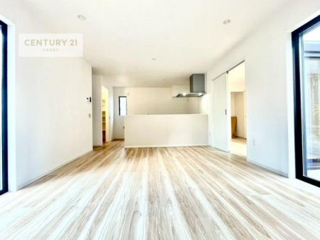 ���r���O�@�L�X�_�C�j���O�X�y�[�X�I������肨�H���B�΂��������y�������Ԃ��߂����܂��B���X�̔���������܂��I