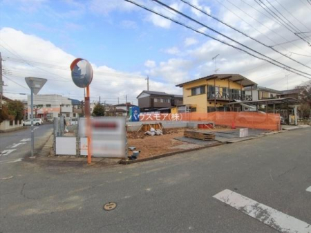 ���ԏ�@���ԃX�y�[�X��2�䕪����܂��I�Z�J���h�J�[�͂������A�o�C�N�⎩�]�ԂȂǂ��u���ꏊ�ɍ���܂���B