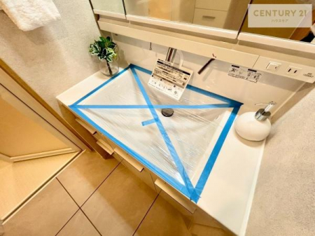 ���ʑ�E���ʏ��@�[�����ʑ�{�E���́A�������˂ɂ����̂ł�����ꂪ�y�X�I���������ۂĂ܂��I
�L���C�Ȑ��ʏ��Ŏ��������̃��`�x�[�V�������オ��܂��ˁI