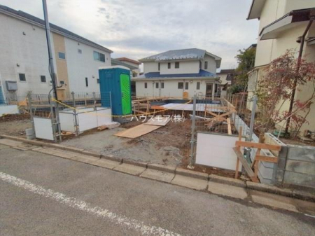 ���ԏ�@���ԃX�y�[�X��2�䕪����܂��I�Z�J���h�J�[�͂������A�o�C�N�⎩�]�ԂȂǂ��u���ꏊ�ɍ���܂���B