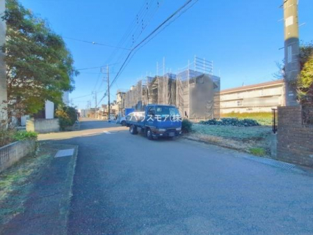 ���̑����n�@�O�ʓ��H��6���I�z����ǍD�ȗ��n�ł��B
�Ԍɓ��ꂪ���ȕ������S�ł��ˁB