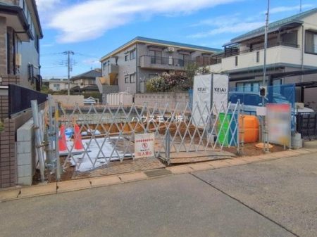 ���ԏ�@���ԃX�y�[�X��2�䕪����܂��I�Z�J���h�J�[�͂������A�o�C�N�⎩�]�ԂȂǂ��u���ꏊ�ɍ���܂���B