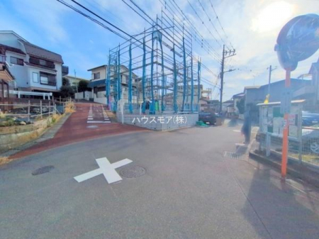 ���̑����n�@�O�ʓ��H��6���~4���~4���I�z����ǍD�ȗ��n�ł��B
�Ԍɓ��ꂪ���ȕ������S�ł��ˁB