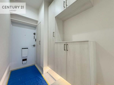 ���ց@�V���[�Y�{�b�N�X�t���Ȃ̂ŁA���ւ��Еt�����|�������₷���ł��I
�X�b�L���������ւŌ˂��J�����u�ԁA�������̂���S�n������Ԃ��o�}���Ă���܂��B