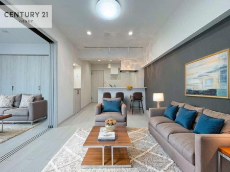 ���r���O�@�Ƌ��CG�p�[�X�ł��B�S�n�ǂ����r���O�͉Ƒ������R�ƏW�܂�܂��B�Ƒ��c�R�̎��Ԃ����������ł��B���Ƒ��ƁA����w�[���������Ԃ��߂��������ł��ˁB