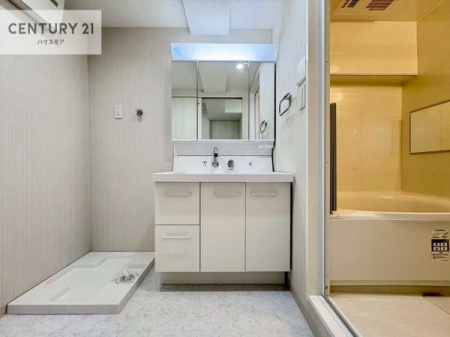 ���ʑ�E���ʏ��@�O�ʋ��d�l�̐��ʏ��́A�g�����Ȃ݂����₷������I���͎��[�ɂȂ��Ă��܂��B�h���C���[�₨���ϓ����Еt������̂Ő��ʑ������X�b�L���ƌ����邱�Ƃ��o���܂��I