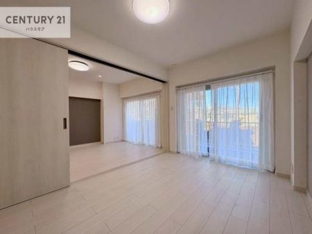 �Q���@�o���R�j�[�ɖʂ��Ă���m���ł��B���邭�����肪����A���C����������ł��܂��I���N���āA�O�ɏo�Ĕw�L�т����[�ċz�����ǂ������}������邱�Ƃ��ł��܂��B