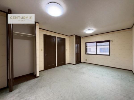 �m���@���[�X�y�[�X�����Ă��܂��I�������X�b�L�����ڂ��鎖���ł��܂��ˁB
�Ƌ��I�΂Ȃ��V���v���ȃf�U�C���ׁ̈A�Ƌ��I�΂����C�ɓ���̋�ԍ�肪�ł������ł��ˁB