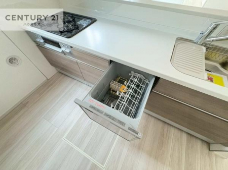 �L�b�`���@�H��@�t���I�Z��������~��͎�r��h�~�Ƃ��đ劈�􂵂܂��I�r���g�C���d�l�Ȃ̂ŁA�ꏊ����炸�����X�y�[�X���L���g���Ď�ۂ悭��Ƃ��o���܂��I