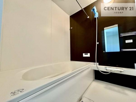 �����@�������������l�̕��͋C�̃o�X���[���́A�V�b�N�ȃf�U�C���Ńo�X�^�C�����[���I
���d���撣���Ă��邲�J���ɂ��D�݂̓����̓����܂����āA�y����ł݂Ă͂������ł��傤���H�y���n�̔���J�Ò��z