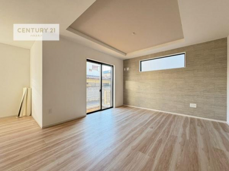 ���r���O�@�z������╗�ʂ��̗ǂ�����������2�K���r���O�B�O����̎������C�ɂȂ炸�A�J���������Ղ�̋�ԂŉƑ��̎��Ԃ��������߂����܂��B