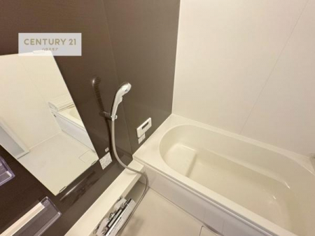 �����@�������������l�̕��͋C�̃o�X���[���́A�V�b�N�ȃf�U�C���Ńo�X�^�C�����[���I
���d���撣���Ă��邲�J���ɂ��D�݂̓����̓����܂����āA�y����ł݂Ă͂������ł��傤���H