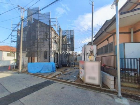 ���ԏ�@���ԃX�y�[�X��2�䕪����܂��I�Z�J���h�J�[�͂������A�o�C�N�⎩�]�ԂȂǂ��u���ꏊ�ɍ���܂���B