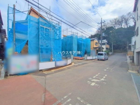 ���̑����n�@�O�ʓ��H��6.55���I�z����ǍD�ȗ��n�ł��B
�Ԍɓ��ꂪ���ȕ������S�ł��ˁB