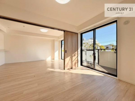 �m���@�o���R�j�[�ɖʂ��Ă���m���ł��B���邭�����肪����A���C����������ł��܂��I���N���āA�O�ɏo�Ĕw�L�т����[�ċz�����ǂ������}������邱�Ƃ��ł��܂��B