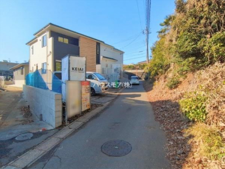 ���̑����n�@�O�ʓ��H��3.8���I�z����ǍD�ȗ��n�ł��B
�Ԍɓ��ꂪ���ȕ������S�ł��ˁB