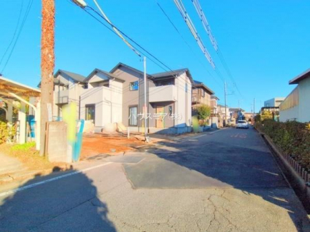 ���̑����n�@�O�ʓ��H��6.1���I�z����ǍD�ȗ��n�ł��B
�Ԍɓ��ꂪ���ȕ������S�ł��ˁB