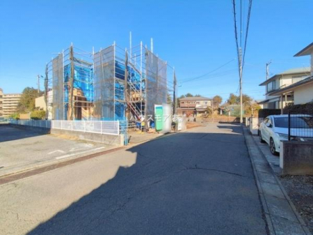 ���̑����n�@�O�ʓ��H��6���I�z����ǍD�ȗ��n�ł��B
�Ԍɓ��ꂪ���ȕ������S�ł��ˁB