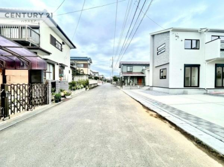 ���̑����n�@�O�ʓ��H5.2���I�z����ǍD�ȗ��n�ł��B
�Ԍɓ��ꂪ���ȕ������S�ł��ˁB