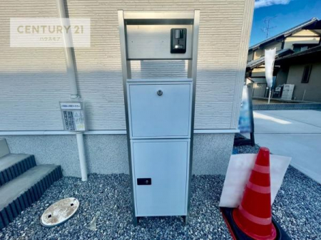 ���̑����n�@�X�փ|�X�g����zBOX�t���ŕs�ݎ��ł��ו����󂯎��ĂƂ��Ă��֗��I
�Ƃɂ��Ȃ��Ⴂ���Ȃ��X�g���X����I�Ĕz�B�̎�Ԃ��Ȃ��܂��I