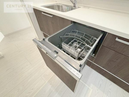 ���d�l�ʐ^(�L�b�`���j�@�H��@�t���̃L�b�`���ł��I�Z���������r��h�~�Ƃ��đ�ϊ��􂷂�֗��Ȏd�l�ł��I�r���g�C���Ȃ̂ŃL�b�`���̏ꏊ����炸�����X�y�[�X���L���g�����Ƃ��o���܂��I(���d�l�j