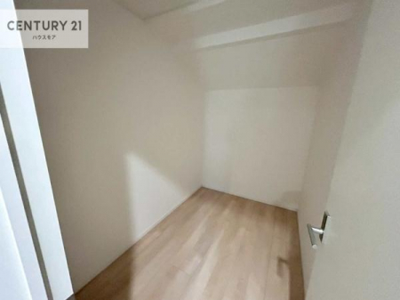 ���[�@���[�͂ɗD�ꂽ��3���̔[�˕t���B�g�p�p�x�̒Ⴂ�����܂Ƃ߂Ă��܂��邽�߁A�e�������L���L���Ɏg���܂��B
�܂��������Ǝ��X�y�[�X�ȂǁA���p�r�Ɏg���܂��I