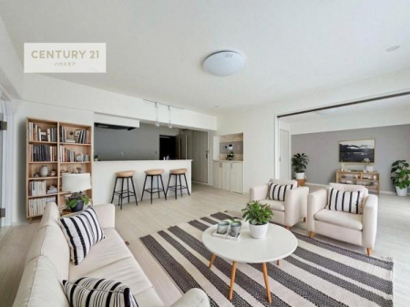 ���r���O�@�Ƌ��CG�p�[�X�ł��B��؂ȉƑ����W�܂邩�炱��LDK�ɂ͂�����肽���B
�q�����������C�ɏ΂��Ȃ��瑖�����Ă���p�����������u�L���Ƃɂ��ėǂ������v�Ǝv���u�Ԃł��B