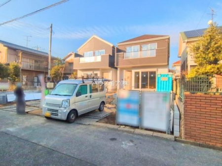 ���ԏ�@���ԃX�y�[�X��2�䕪����܂��I�Z�J���h�J�[�͂������A�o�C�N�⎩�]�ԂȂǂ��u���ꏊ�ɍ���܂���B