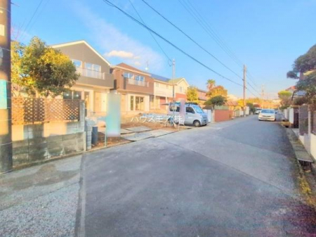 ���̑����n�@�O�ʓ��H��6���I�z����ǍD�ȗ��n�ł��B
�Ԍɓ��ꂪ���ȕ������S�ł��ˁB