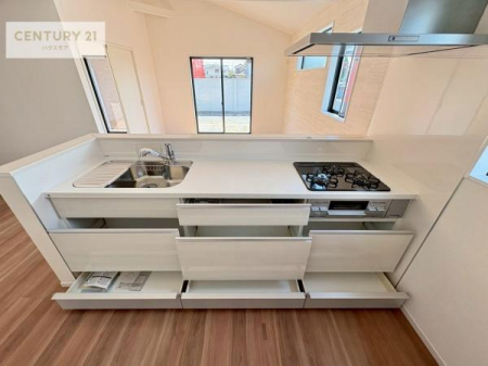 �L�b�`���@���[�X�y�[�X���L�x�ŁA�����X�y�[�X���X�b�L���ƕЕt���Ђ�`�����p�ł��܂��I
���K�ɍ�Ƃ��ł��܂��I�����̗���������܂��I