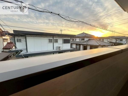 �Z�˂���̒��]�ʐ^�@������������Z��X�ł��I���͂ɂ͍����������Ȃ��A�󂪍L���J����������A�z�������傫���Ղ��邱�Ƃ�����܂���I�C�����̗ǂ������ʂ蔲����X���݂ł��I