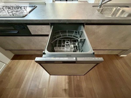 �L�b�`���@�H��@�t���̃L�b�`���ł��I�Z���������r��h�~�Ƃ��đ�ϊ��􂷂�֗��Ȏd�l�ł��I�r���g�C���Ȃ̂ŃL�b�`���̏ꏊ����炸�����X�y�[�X���L���g�����Ƃ��o���܂��I