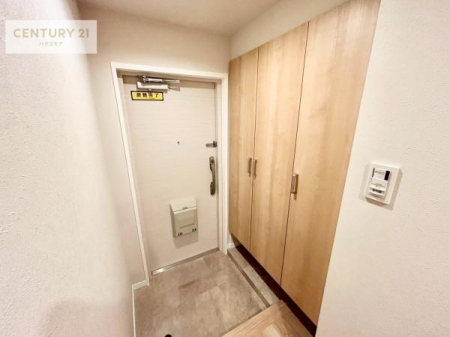 ���ց@�V���[�Y�{�b�N�X�t���Ȃ̂ŁA���ւ��Еt�����|�������₷���ł��I
�X�b�L���������ւŌ˂��J�����u�ԁA�������̂���S�n������Ԃ��o�}���Ă���܂��B
