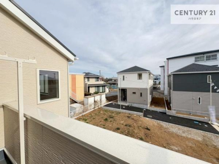 �Z�˂���̒��]�ʐ^�@�L�X�o���R�j�[���番���n�̗������������]���L����܂��I