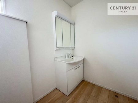 ���ʑ�E���ʏ��@�����̂������ʏ��́A���ƕ�������₷���A���ł����K�ɂ��g�����������܂��B�O�ʋ��Ŏg�����肪�ǂ��A�������[�������Ă���܂��̂ŁA���p�i��X�L���P�A�p�i���������萮���ł��܂��B